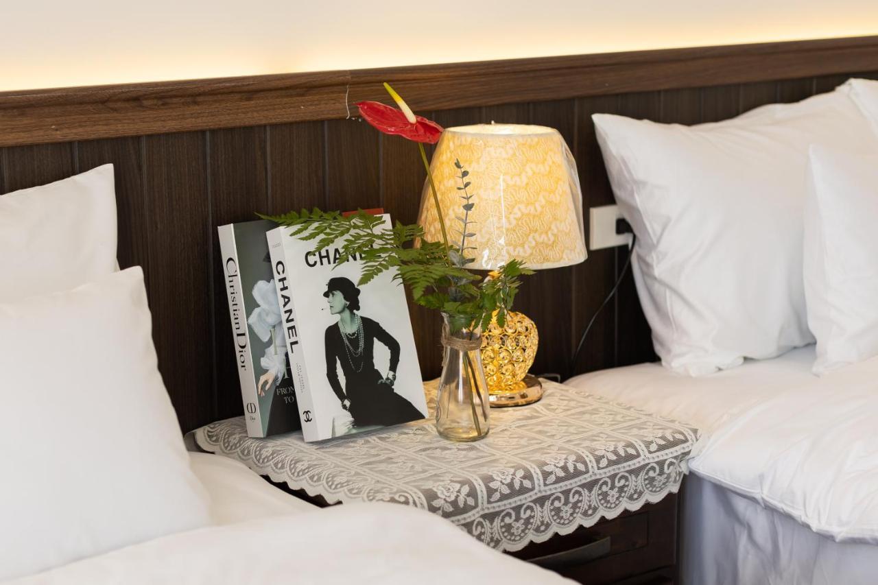 Olagi Hotel Dalat Bagian luar foto