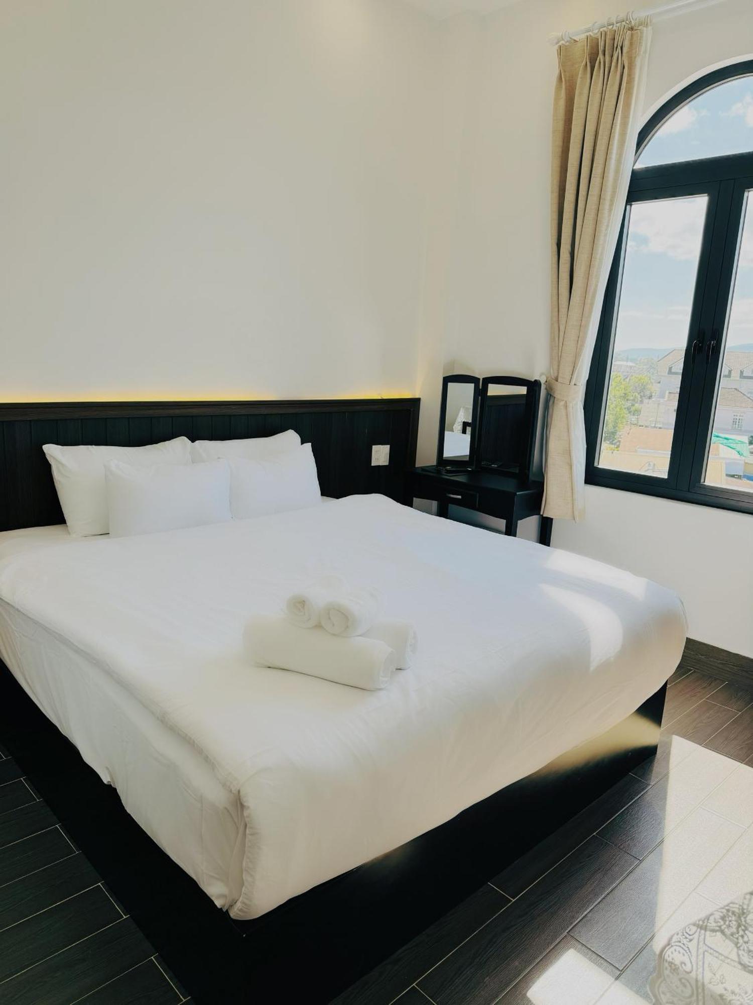 Olagi Hotel Dalat Bagian luar foto